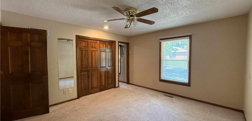 Homes for Sale in Kansas City, MO 64118 | 1305 NE 79th Street