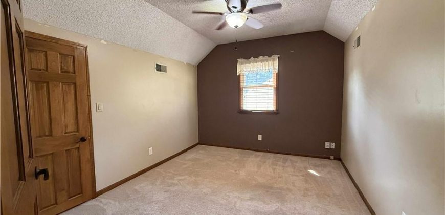 Homes for Sale in Kansas City, MO 64118 | 1305 NE 79th Street