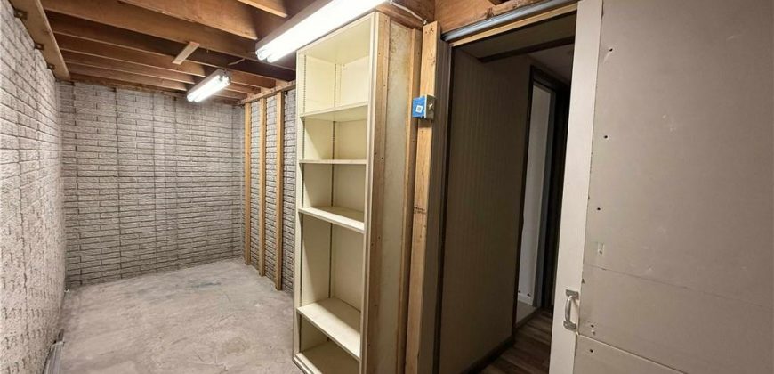 Homes for Sale in Kansas City, MO 64118 | 1305 NE 79th Street