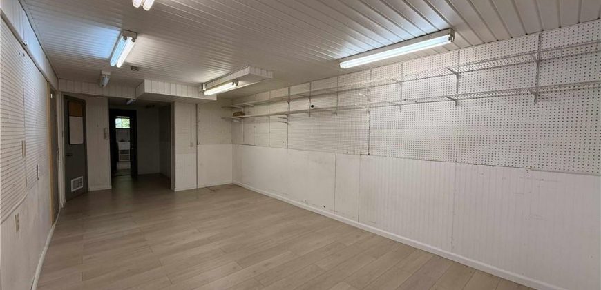 Homes for Sale in Kansas City, MO 64118 | 1305 NE 79th Street