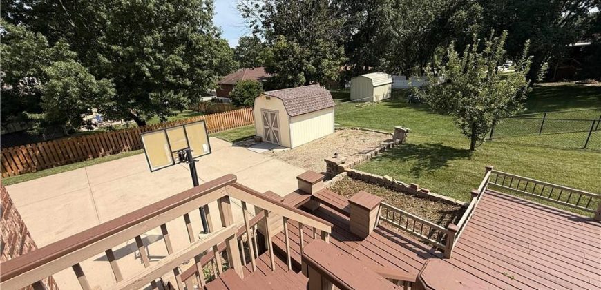 Homes for Sale in Kansas City, MO 64118 | 1305 NE 79th Street