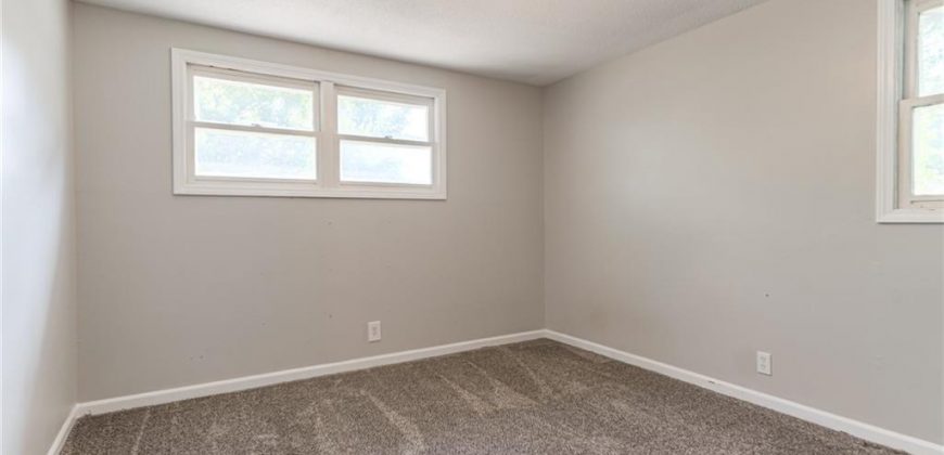 Homes for Sale in Kansas City, MO 64151 | 5018 NW Huonker Road