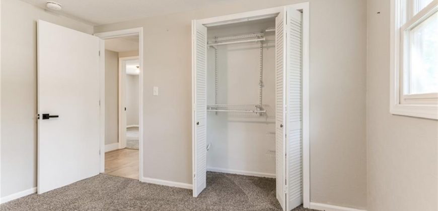 Homes for Sale in Kansas City, MO 64151 | 5018 NW Huonker Road