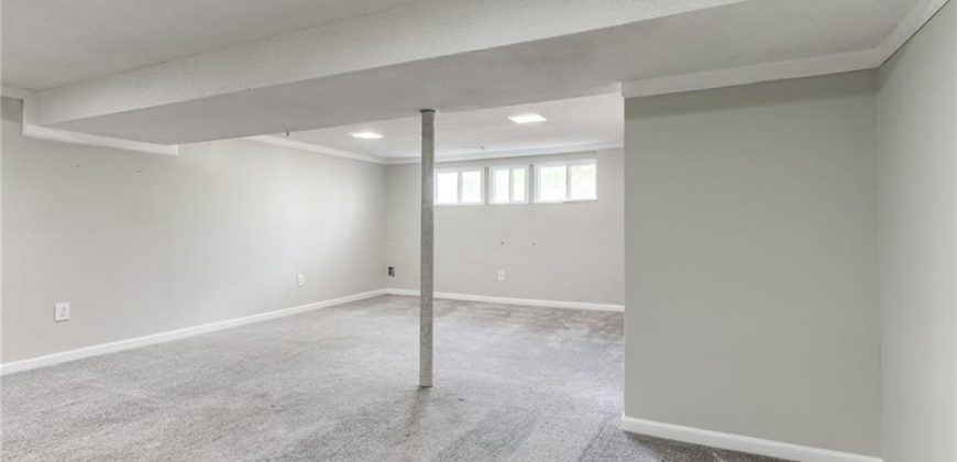 Homes for Sale in Kansas City, MO 64151 | 5018 NW Huonker Road