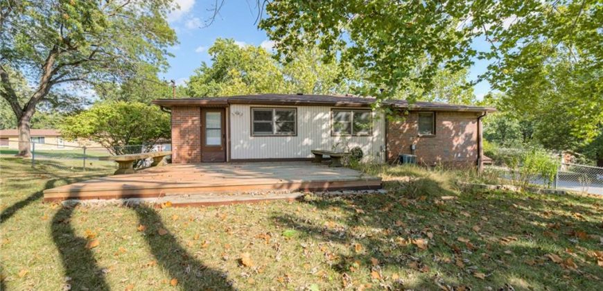 Homes for Sale in Kansas City, MO 64151 | 5018 NW Huonker Road