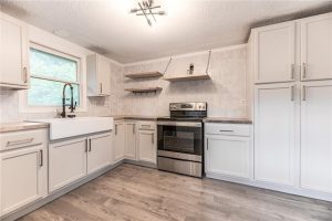 5018-NW-Huonker-Road-mls-2577306-image-1