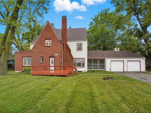 Homes for Sale in Kansas City, MO 64119 | 4952 N Brighton Avenue