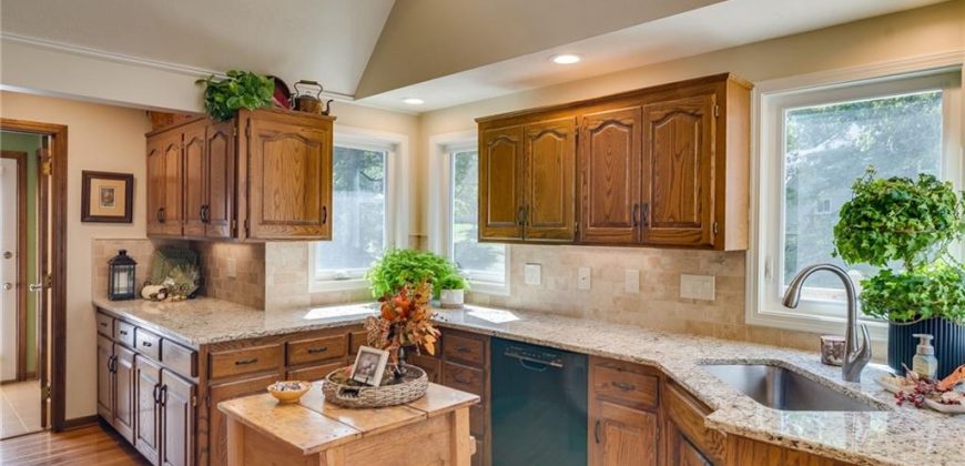 Homes for Sale in Kansas City, MO 64155 | 1507 NE 98th Street