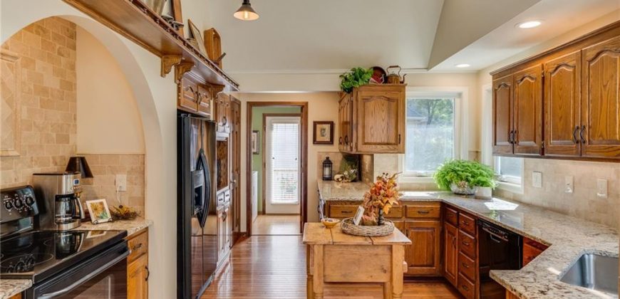 Homes for Sale in Kansas City, MO 64155 | 1507 NE 98th Street