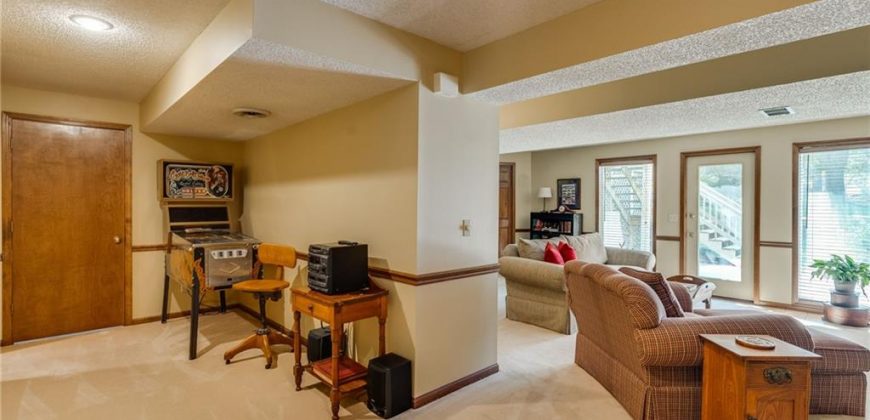 Homes for Sale in Kansas City, MO 64155 | 1507 NE 98th Street