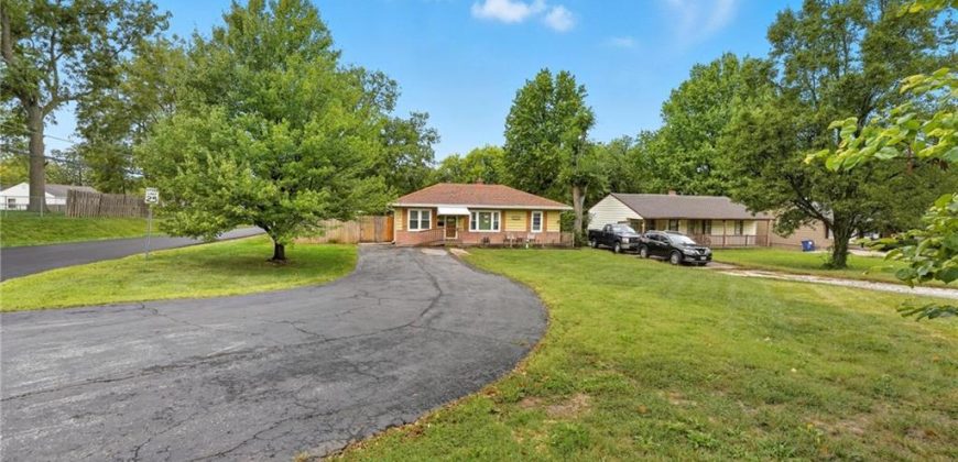 Homes for Sale in Gladstone, MO 64118 | 6800 N Troost Avenue