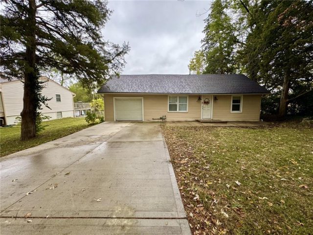 Homes for Sale in Kansas City, MO 64117 | 4313 NE 46th Street