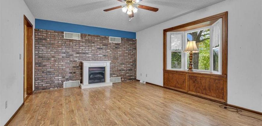 Homes for Sale in Kearney, MO 64060 | 16211  Kountryridge Drive Homes for Sale in Kearney, MO 64060 | 16211  Kountryridge Drive