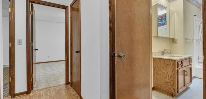 Homes for Sale in Kearney, MO 64060 | 16211  Kountryridge Drive Homes for Sale in Kearney, MO 64060 | 16211  Kountryridge Drive