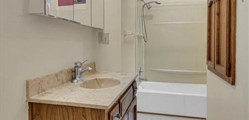 Homes for Sale in Kearney, MO 64060 | 16211  Kountryridge Drive Homes for Sale in Kearney, MO 64060 | 16211  Kountryridge Drive