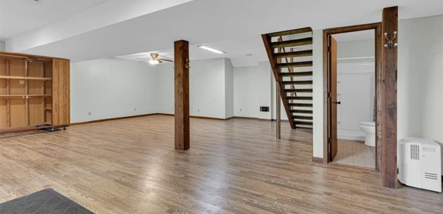 Homes for Sale in Kearney, MO 64060 | 16211  Kountryridge Drive Homes for Sale in Kearney, MO 64060 | 16211  Kountryridge Drive