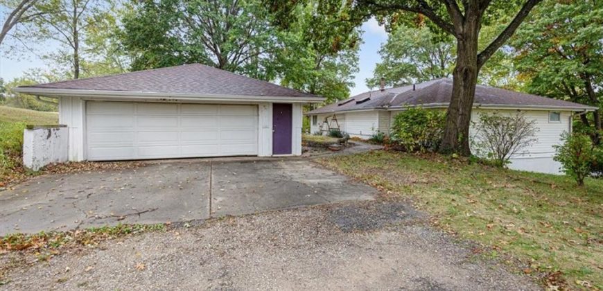 Homes for Sale in Kearney, MO 64060 | 16211  Kountryridge Drive Homes for Sale in Kearney, MO 64060 | 16211  Kountryridge Drive