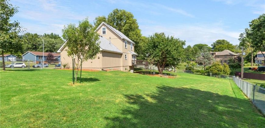 Homes for Sale in Kansas City, MO 64151 | 5521 N Mayview Avenue Homes for Sale in Kansas City, MO 64151 | 5521 N Mayview Avenue