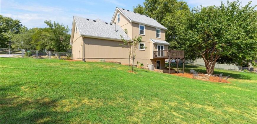 Homes for Sale in Kansas City, MO 64151 | 5521 N Mayview Avenue Homes for Sale in Kansas City, MO 64151 | 5521 N Mayview Avenue