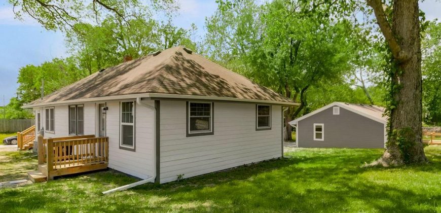 Homes for Sale in Kansas City, MO 64151 | 2308 NW 53rd Terrace