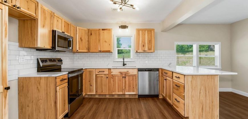 Homes for Sale in Kansas City, MO 64151 | 2308 NW 53rd Terrace