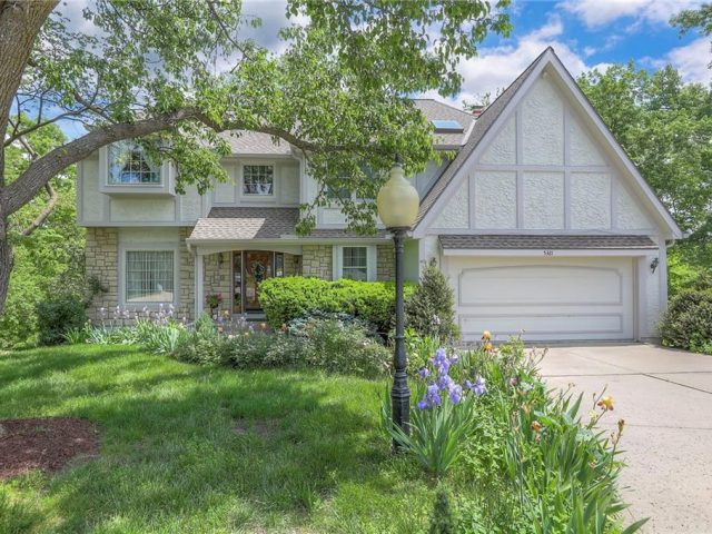 Homes for Sale in Kansas City, MO 64119 | 5321 NE 67th Court