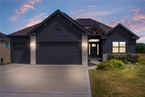 908-NW-94-Terrace-mls-2566003-image-1