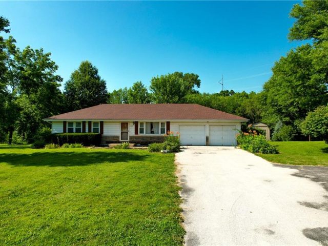Homes for Sale in Smithville, MO 64089 | 5560  County Road KK Road