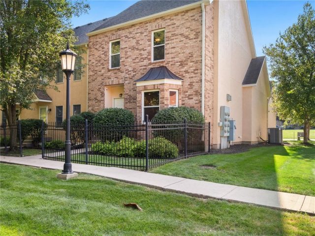 Homes for Sale in Kansas City, MO 64154 | 9755 N Lucerne Avenue