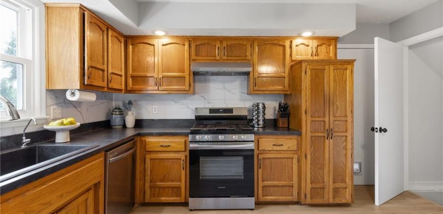 Homes for Sale in Kansas City, MO 64151 | 5521 N Mayview Avenue