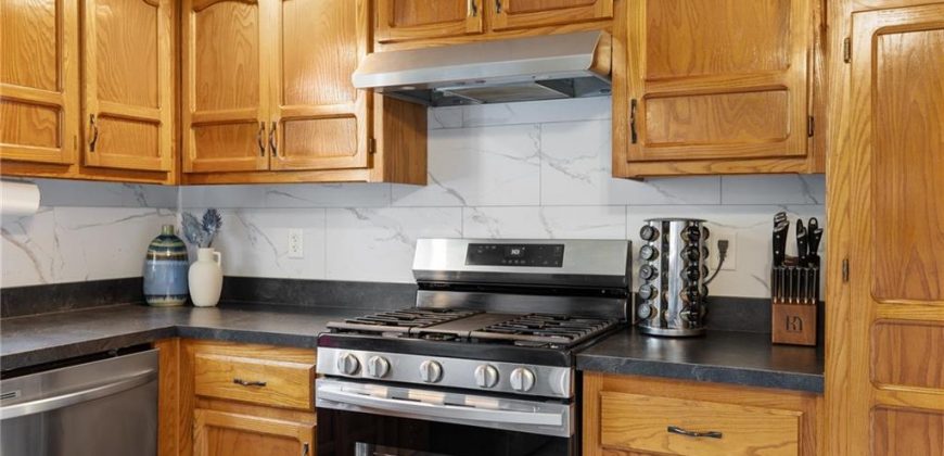 Homes for Sale in Kansas City, MO 64151 | 5521 N Mayview Avenue