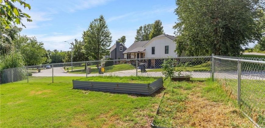 Homes for Sale in Kansas City, MO 64151 | 5521 N Mayview Avenue