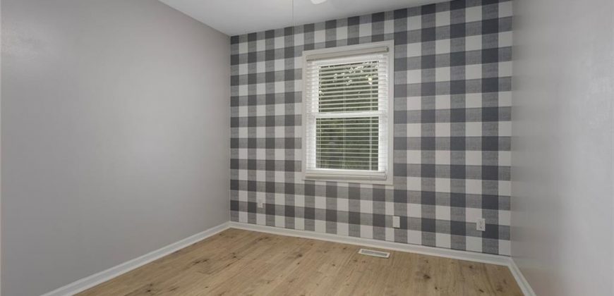 Homes for Sale in Smithville, MO 64089 | 306  Porter Drive