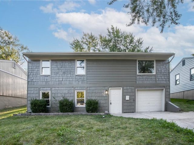 Homes for Sale in Kansas City, MO 64119 | 5137 N Palmer Avenue