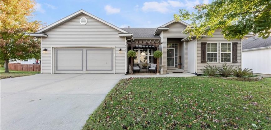 Homes for Sale in Kansas City, MO 64154 | 8627 N BELTON Avenue