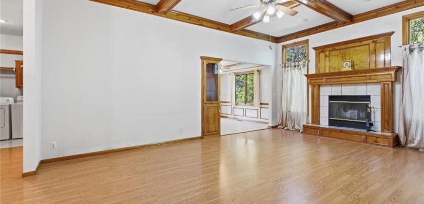 Homes for Sale in Kearney, MO 64060 | 1204  Susan Street