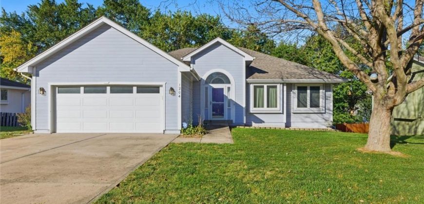 Homes for Sale in Kearney, MO 64060 | 1204  Susan Street