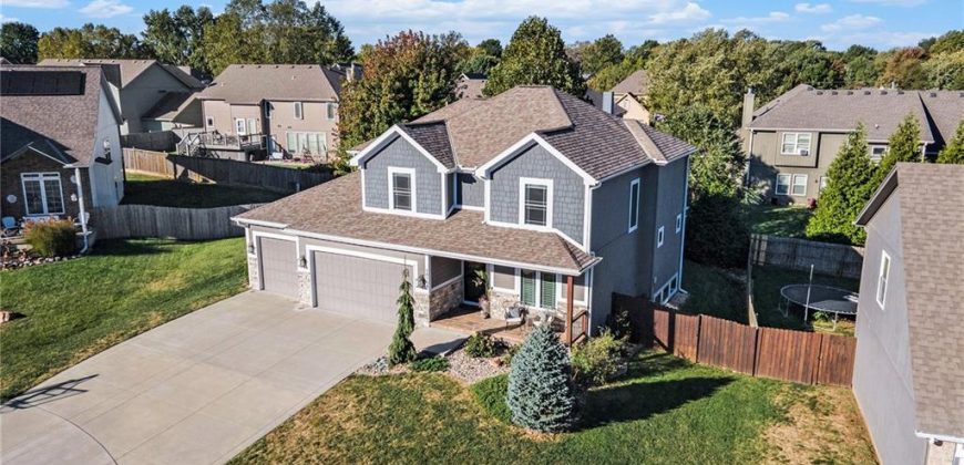 Homes for Sale in Smithville, MO 64089 | 18104  Guinevere Court