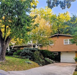 2101-NE-62nd-Street-mls-2583120-image-1