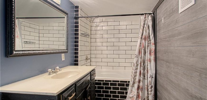 Homes for Sale in Missouri City, MO 64072 | 611  Main Street Homes for Sale in Missouri City, MO 64072 | 611  Main Street