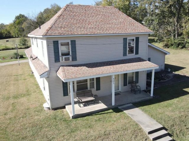 Homes for Sale in Edgerton, MO 64444 | 401 N Platte Avenue