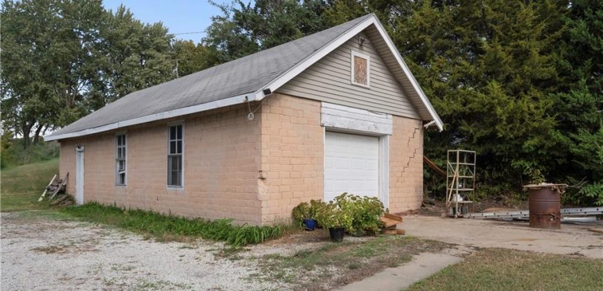 Homes for Sale in Dearborn, MO 64439 | 605 E 2nd Street Homes for Sale in Dearborn, MO 64439 | 605 E 2nd Street