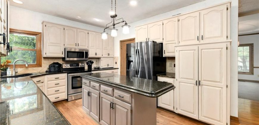 Homes for Sale in Kansas City, MO 64152 | 8323 NW 83rd Street