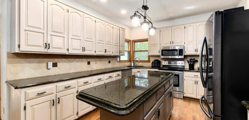 Homes for Sale in Kansas City, MO 64152 | 8323 NW 83rd Street