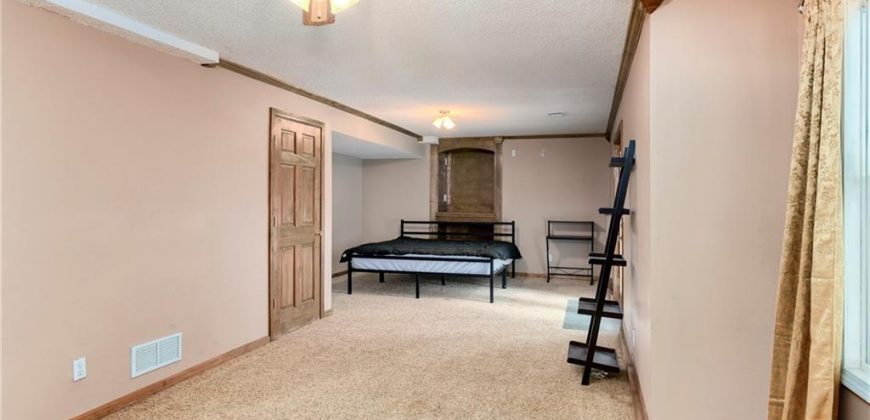 Homes for Sale in Kansas City, MO 64152 | 8323 NW 83rd Street