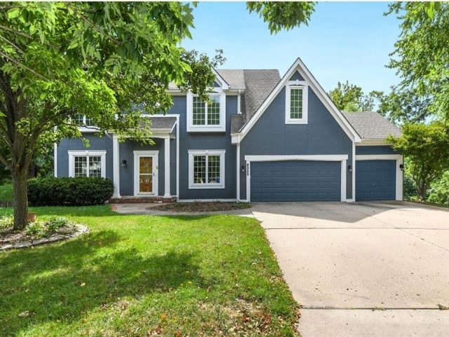 Homes for Sale in Kansas City, MO 64152 | 8323 NW 83rd Street