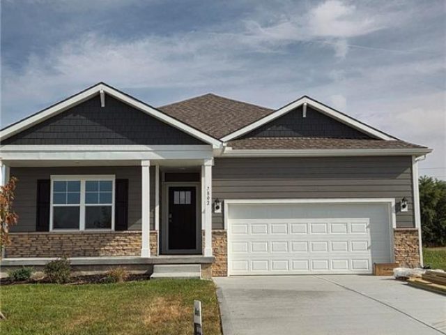 Homes for Sale in Kansas City, MO 64157 | 7802 NE 107th Terrace