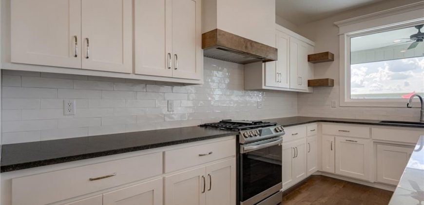 Homes for Sale in Kansas City, MO 64153 | 8216 NW 89th Terrace