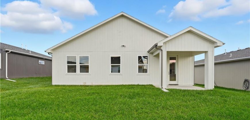 Homes for Sale in Kansas City, MO 64155 | 1608 NW 105th Street