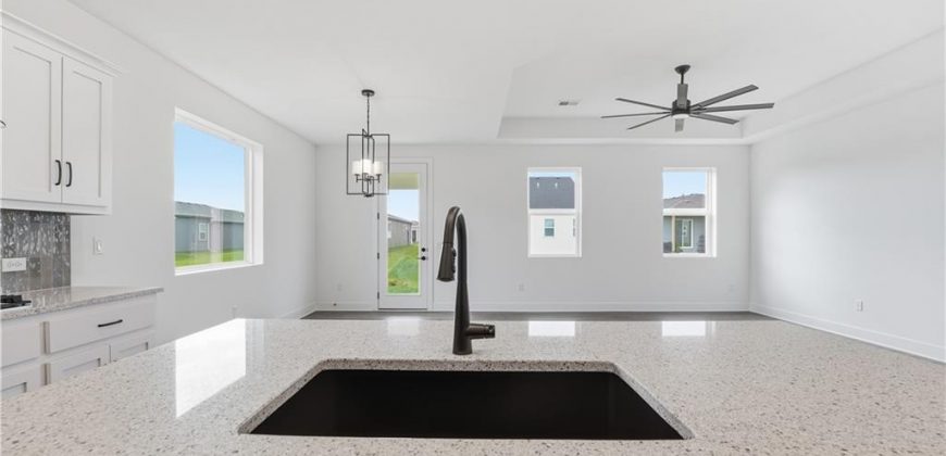 Homes for Sale in Kansas City, MO 64155 | 1608 NW 105th Street